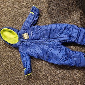 Eddie Bauer matching snow suits size 3-6 months new